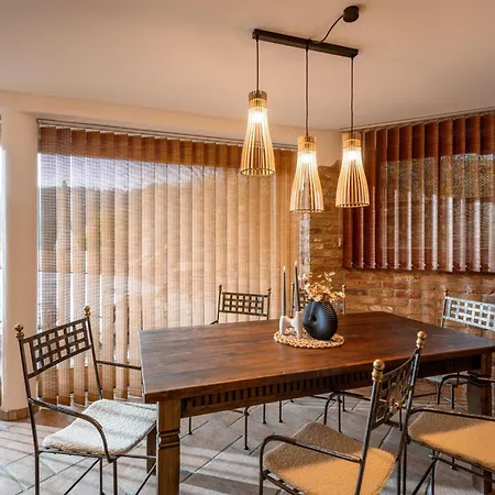 Kaiserapart Karin 公寓 *