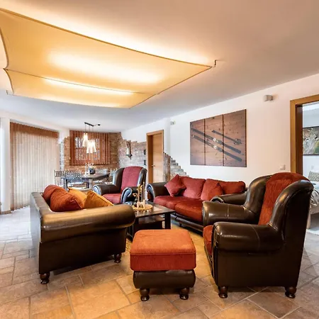 Kaiserapart Karin 公寓 *